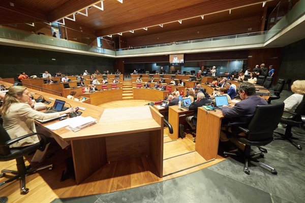 El Parlamento de Navarra constituye este jueves la comisión de investigación por las adjudicaciones del 'caso Cerdán'