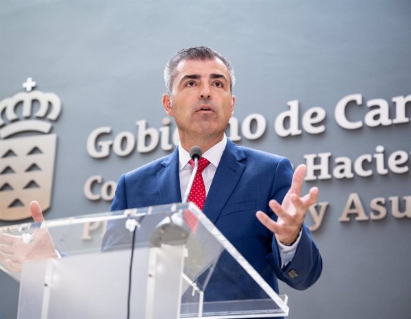 Vicepresidente canario (PP) duda de que el uso de 'Canarias 50' para solicitantes de asilo sea temporal: 