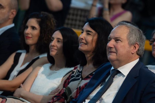 Hereu muestra su apoyo a la transición de Ford Almussafes para 