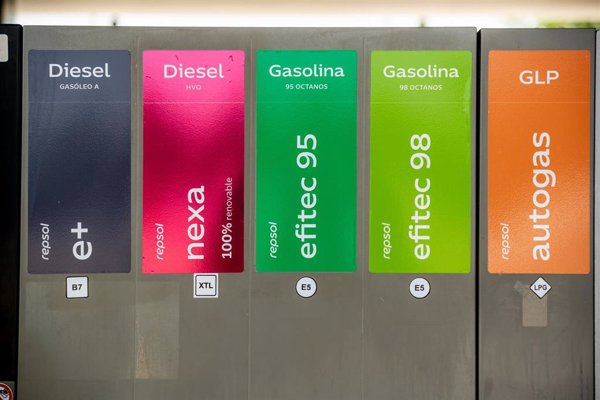 Circular por una carretera en mal estado incrementa hasta un 12% el consumo de combustible