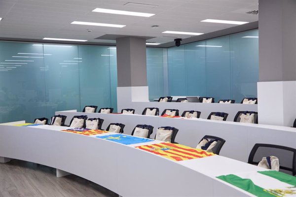 Medio centenar de jóvenes promesas de la economía española demuestran su talento en las Olimpiadas de Economía en Madrid