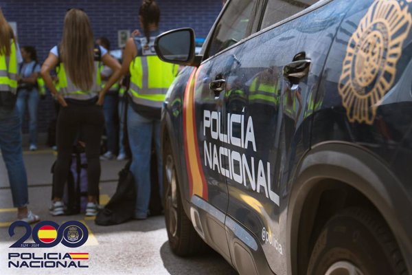 Detenido en Madrid por insultar y golpear a dos personas en el Metro por su orientación sexual