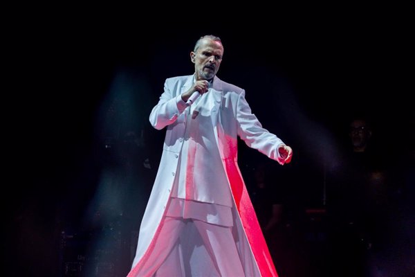 Miguel Bosé llega este sábado a Icónica Sevilla con su gira mundial de vuelta a los escenarios 'Importante Tour'