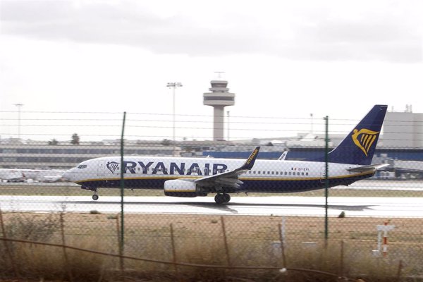 Una alerta de incendio en un avión en el aeropuerto de Palma deja 18 heridos leves