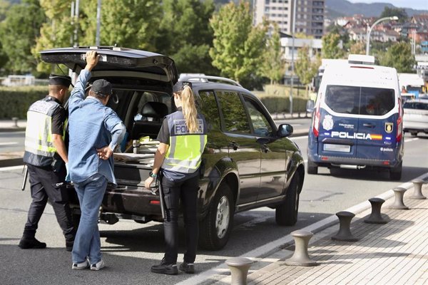 El Gobierno justifica dejar sin sanción el consumo de drogas en coches particulares en aplicación de la 'ley mordaza'