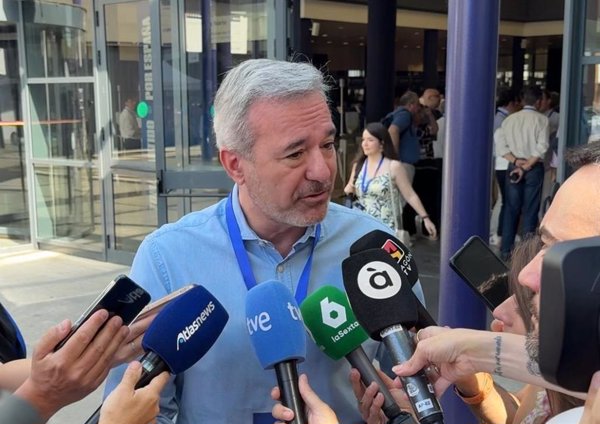 Azcón reprocha a Alegría su respaldo a Salazar y se pregunta 