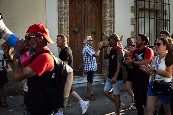 CGT pone fin a la huelga del metal y trabajará 