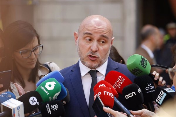 El delegado del Gobierno en Cataluña ofrece 