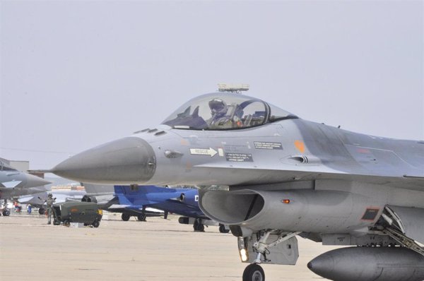 Alemania acusa a China de apuntar con un láser a un avión alemán de la misión 'Aspides' de la UE