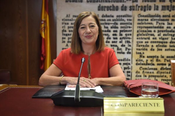 Armengol aclara que se vio con Aldama porque acompañaba al CEO de Air Europa, pero niega haberse mensajeado con él