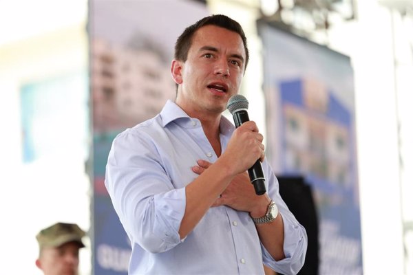 Noboa adelanta que para finales de año se celebrará el referéndum sobre bases militares extranjeras en Ecuador