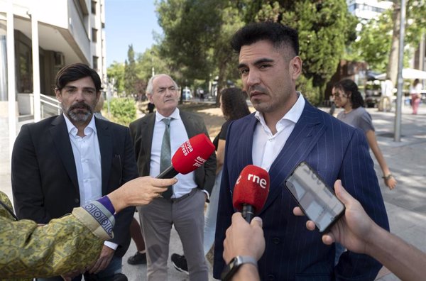 El psiquiatra de Mouliaá dice que la actriz estaba medicada la noche de la presunta agresión de Errejón: 