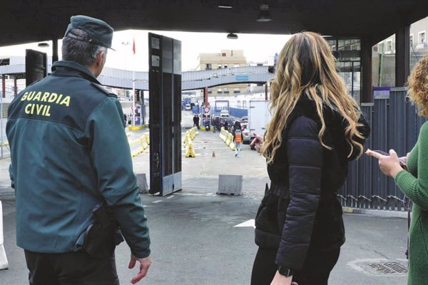 Marruecos vuelve a cerrar la aduana comercial con Melilla tras seis meses abierta