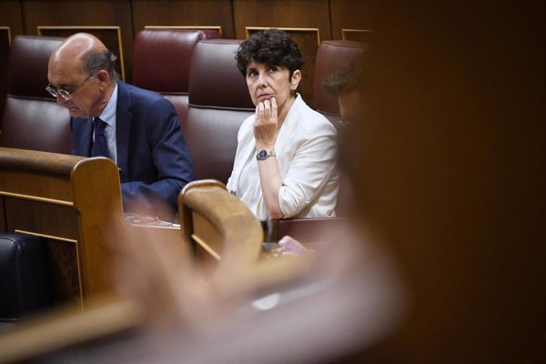AMP- PNV insta a Sánchez a arreglar su gotera porque la confianza esta