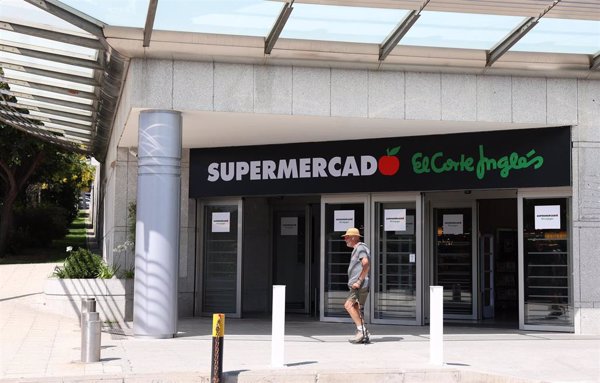 El Corte Inglés amplía a 745 rutas su servicio de entrega adomicilio de 'súper' e 'híper' este verano