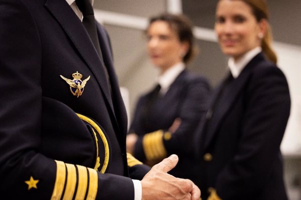 Iberia lanza una convocatoria para pilotos de nuevo ingreso fruto de su Plan de Vuelo 2030