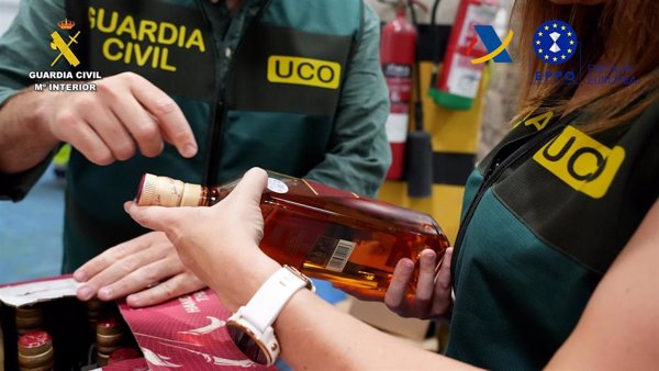 Desarticulada una organización que defraudó 69 millones de euros en el sector de las bebidas alcohólicas