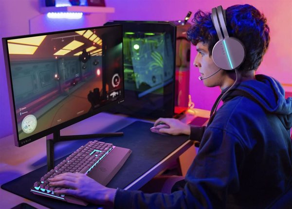 El monitor 'gaming' Evnia 27M2N3800A permite alternar entre 4K UHD a 160Hz y FHD a 320Hz