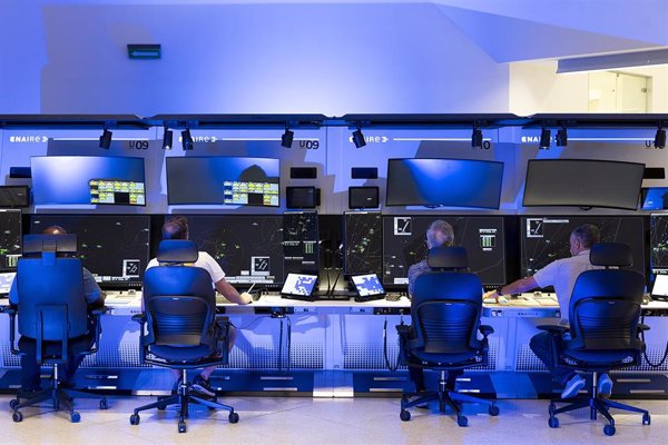 Enaire bate el récord y gestiona más de 8.000 vuelos en día, cifra que espera superar también esta temporada