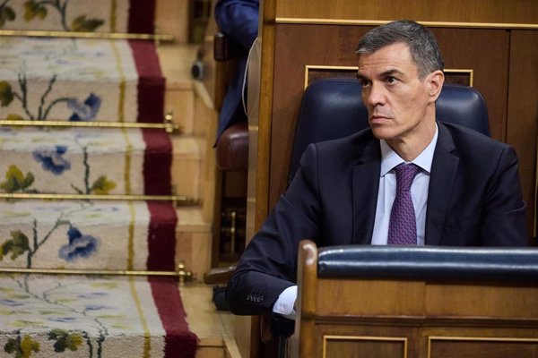 El CIS mantiene al PSOE como primera fuerza, aunque solo medio punto por encima del PP, tras el 'caso Cerdán'