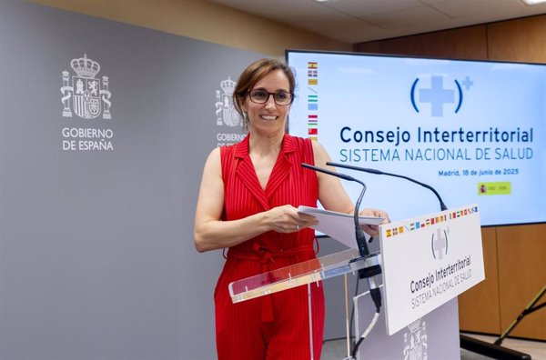 Sanidad impulsa un proyecto de RD para garantizar la atención sanitaria de migrantes