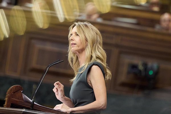Álvarez de Toledo justifica el ataque de Feijóo a Sánchez por el negocio de su suegro: 