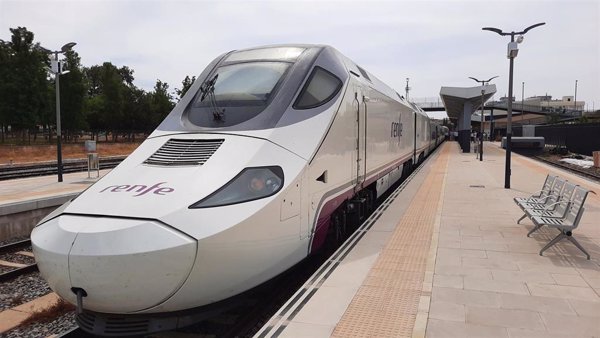 El número de viajeros entre Extremadura y Madrid en trenes de Larga Distancia sube un 30% con el tercer Alvia