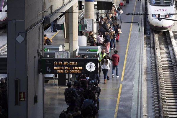 Retrasos importantes en trenes con destino u origen Andalucía por una nueva incidencia en La Sagra