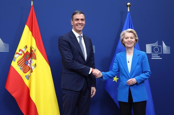 Sánchez apoya a la Comisión Europea en sus negociaciones para alcanzar un acuerdo con EEUU sobre aranceles