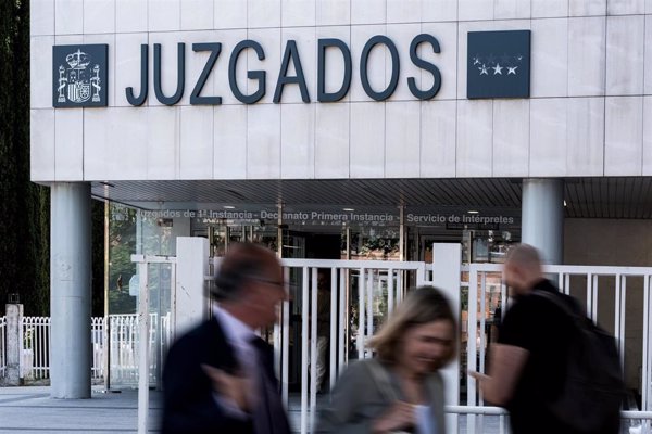 El juez pide a un cargo de Google los correos que intercambió con Begoña Gómez y su asesora sobre el 'software'