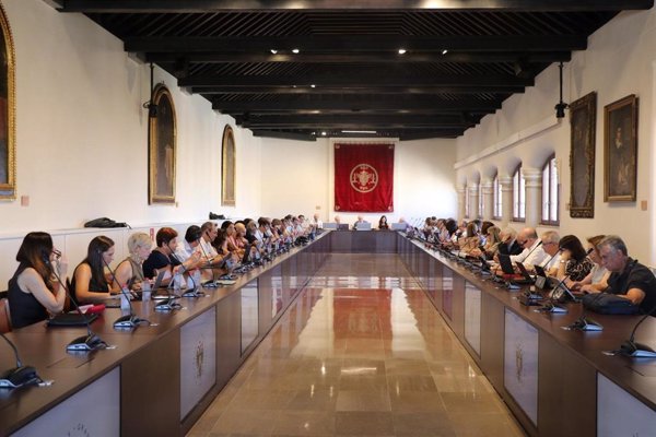 El Consejo de Gobierno de la Universidad de Granada expresa su apoyo 