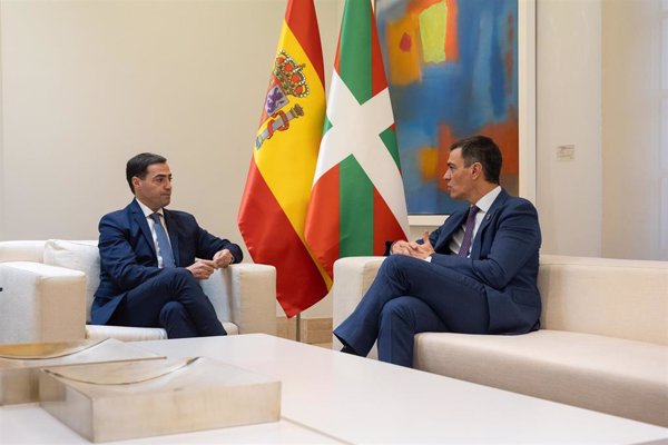 Sánchez y Pradales se reúnen mañana en Moncloa para abordar el traspaso del primer bloque de la Seguridad Social