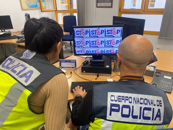 Detenido un joven de 17 años en Málaga por chantajear a menores con hacer públicas imágenes de contenido sexual