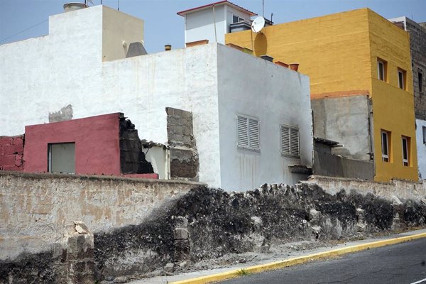 El Gobierno canario tutela a la joven en estado crítico con quemaduras y había denunciado su fuga varias veces