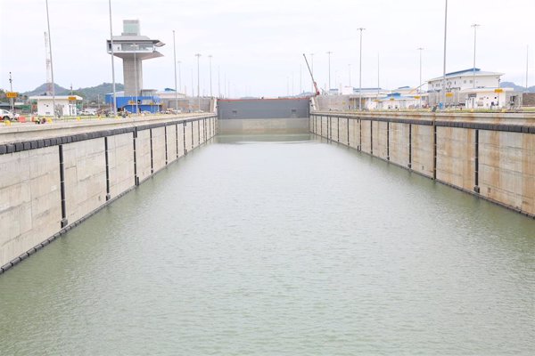 Panamá batallará contra la indemnización de hasta 1.700 millones que le demanda Sacyr por el Canal