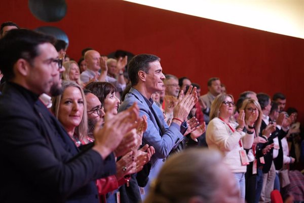 PSOE reprocha a Feijóo que llame 