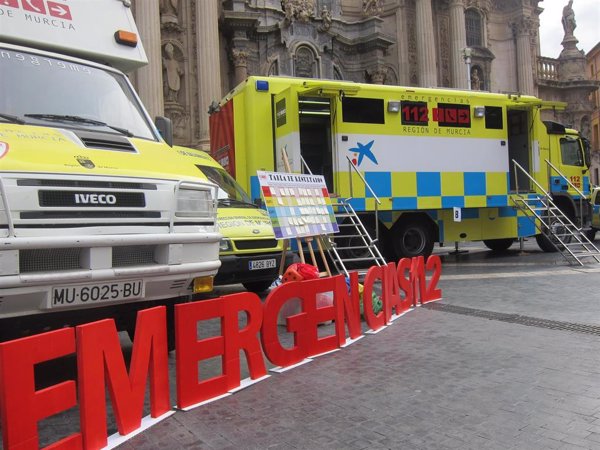 Un muerto y un herido tras volcar y arder un coche en Fortuna (Murcia)
