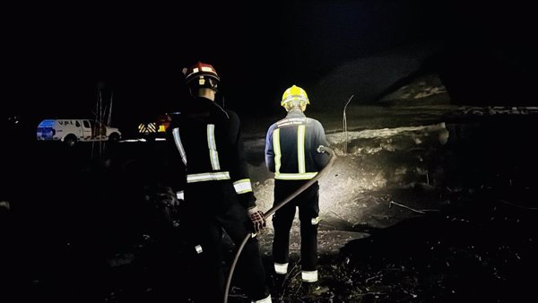 Hallado el cadáver carbonizado de un hombre al apagar un incendio de pastos en Morata de Tajuña (Madrid)
