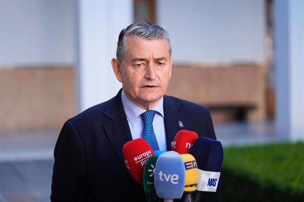 Junta andaluza ve a Montero