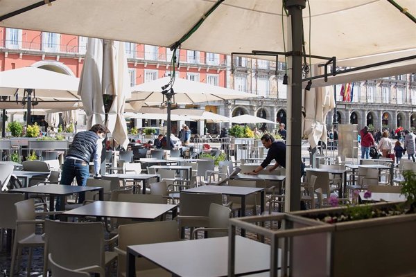 El empleo turístico alcanza los 2,95 millones de trabajadores en junio, un 1,9% más, según Turespaña