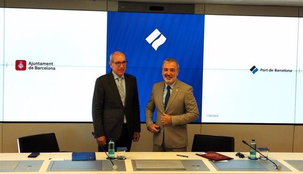 El Puerto de Barcelona y el Ayuntamiento acuerdan reducir de 7 a 5 las terminales de cruceros