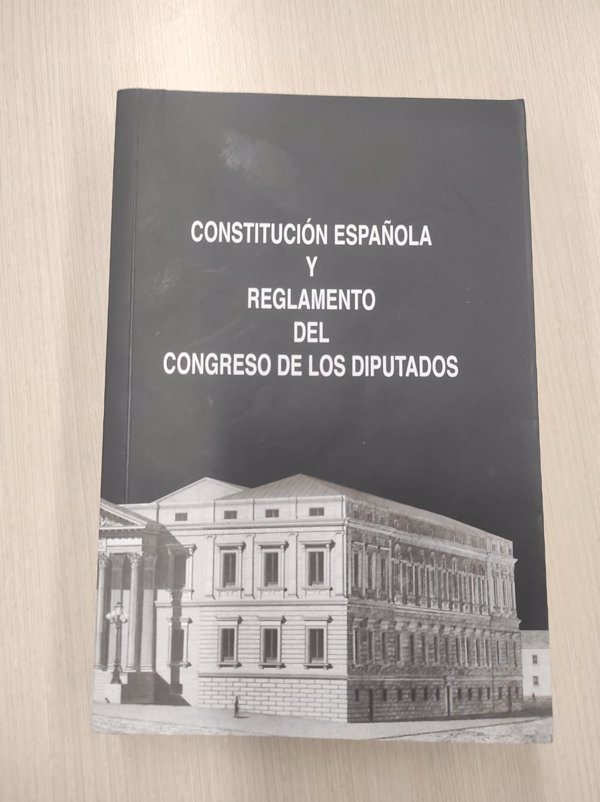 El Congreso da un paso más en la reescritura de su Reglamento en lenguaje no sexista entre críticas del PP y Vox