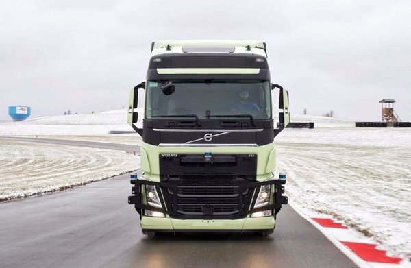 Volvo Group redujo un 40% su beneficio en el primer semestre