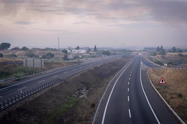Suc- Abierto al tráfico la circulación en todos los sentidos de A-5 y R-5 por evolución de incendio en Méntrida (Toledo)