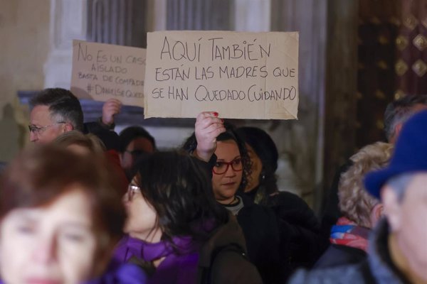 Recogen firmas en Internet contra la entrega al padre del hijo menor de Juana Rivas
