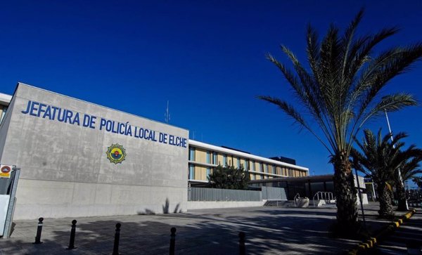 Detenido un joven sin carnet de conducir tras atropellar a una niña de 12 años y fugarse en Elche (Alicante)