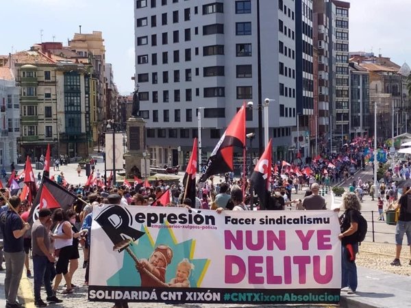 CNT comunica que 'Las seis de La Suiza' han recibido el tercer grado penitenciario