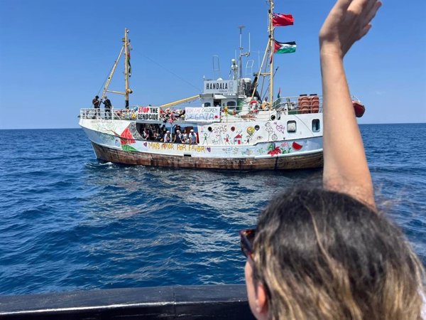 Zarpa desde Gallipoli (Italia) hacia Gaza el buque 'Handala' de la Flotilla de la Libertad