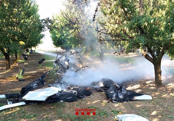 Un herido grave y otro menos grave en un accidente de avioneta en Mollerussa (Lleida)