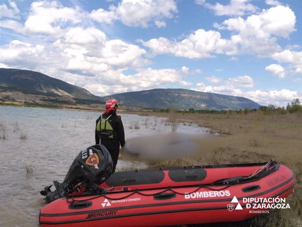 Fallece un deportista en el pantano de Yesa (Zaragoza) tras alertar de que se encontraba muy cansado
